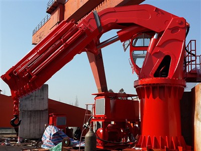 Mereväe kokkupandav buumikraana: tõhus teki käitlemise ekspert