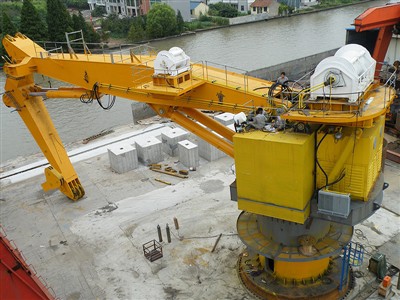 ABS-i sertifikaadiga 100-tonnine käepidemega avamerekraana: uue etaloni seadm...