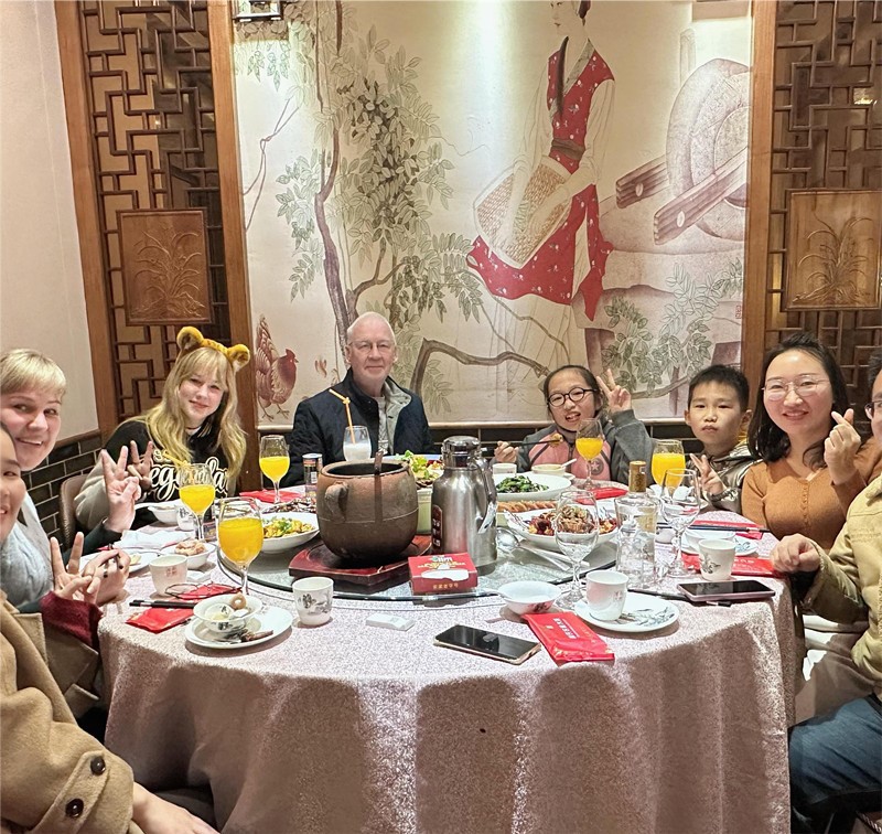 Enjoy leisure time Enjoy leisure time